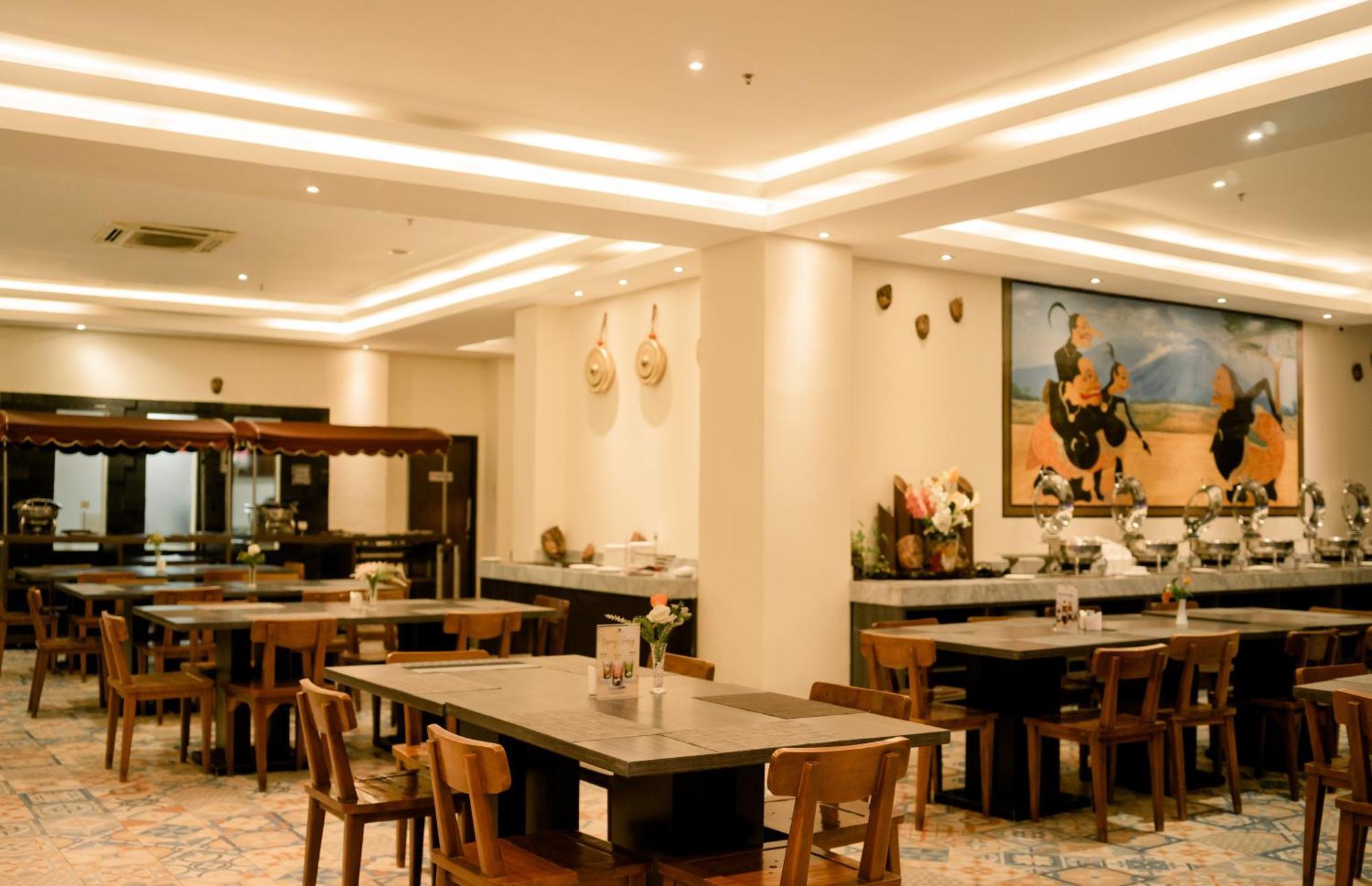Merapi Merbabu Hotels Bekasi Exterior foto